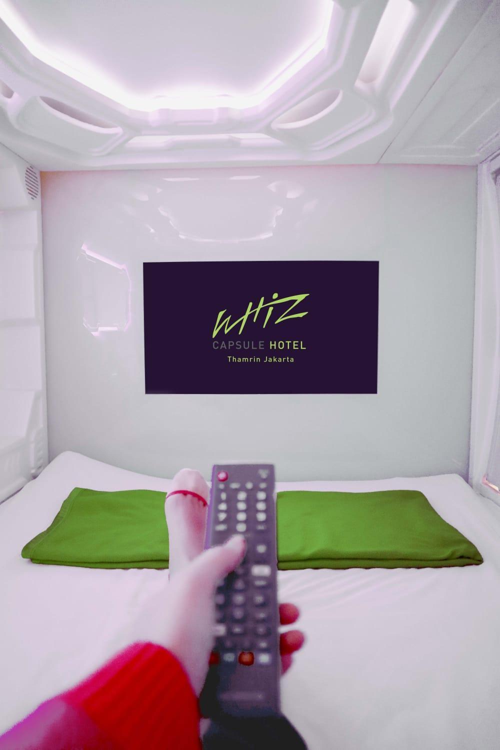 Whiz Capsule Hotel Thamrin Jakarta Buitenkant foto